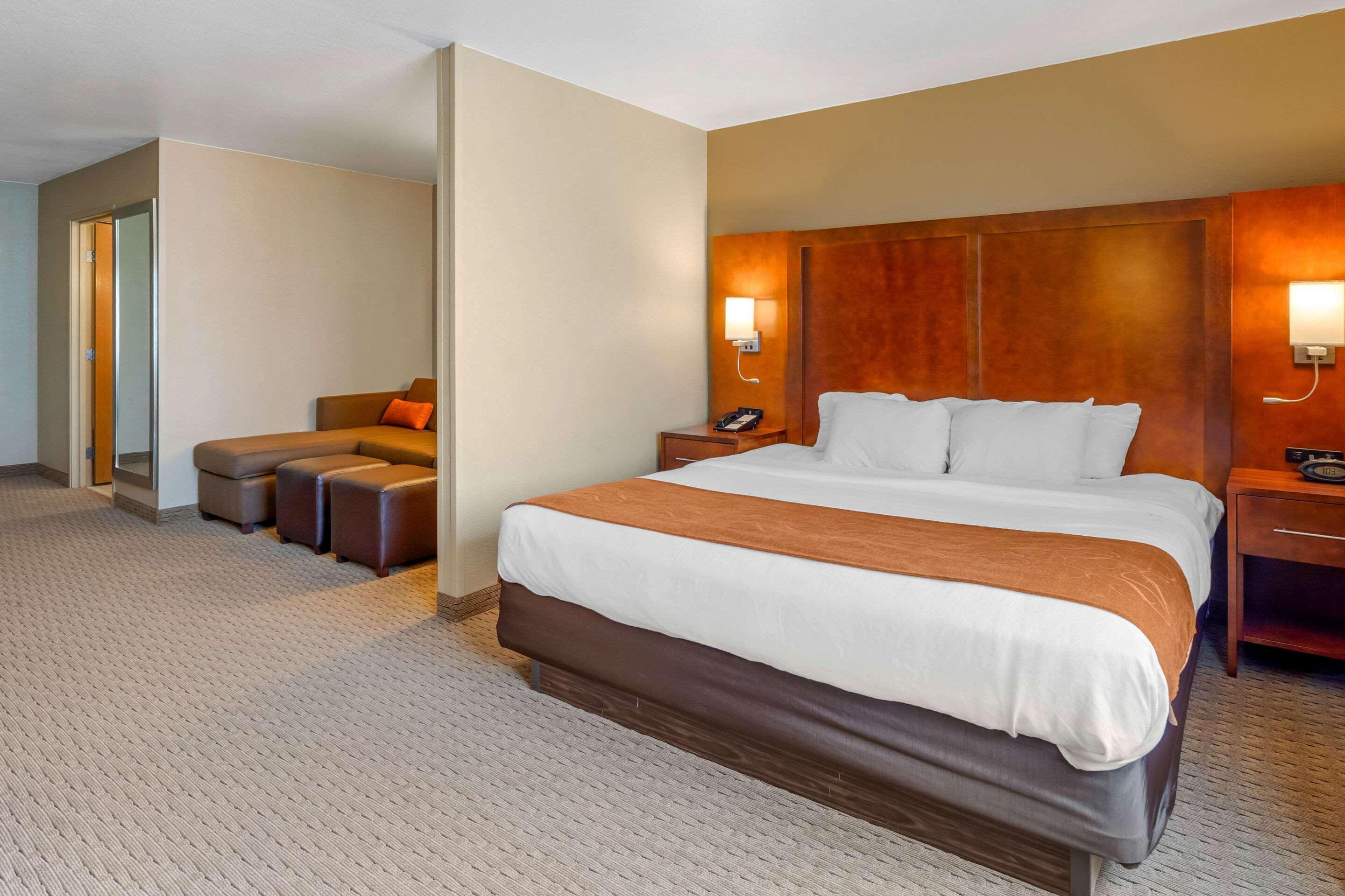 Comfort Suites ברלינגטון מראה חיצוני תמונה