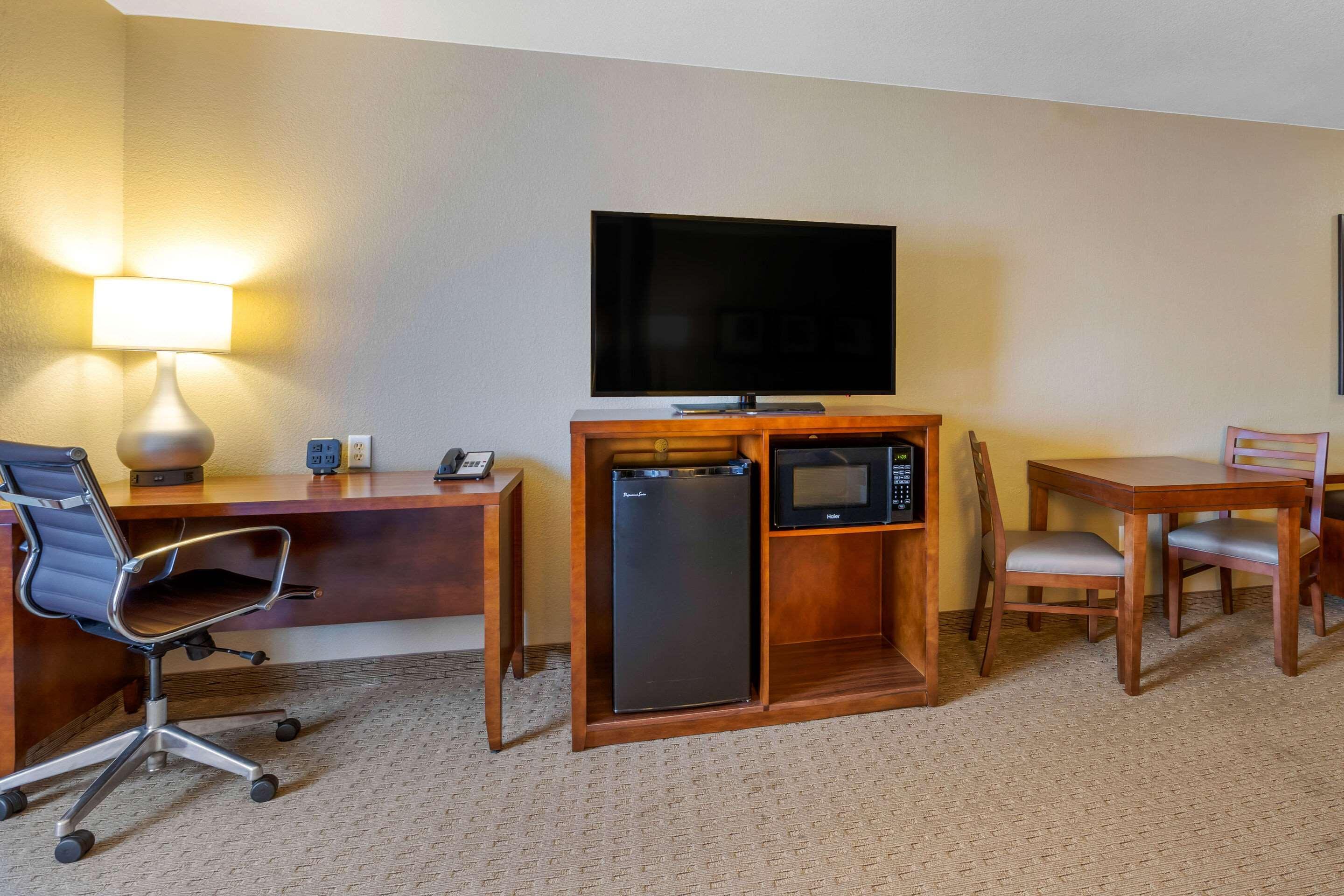 Comfort Suites ברלינגטון מראה חיצוני תמונה
