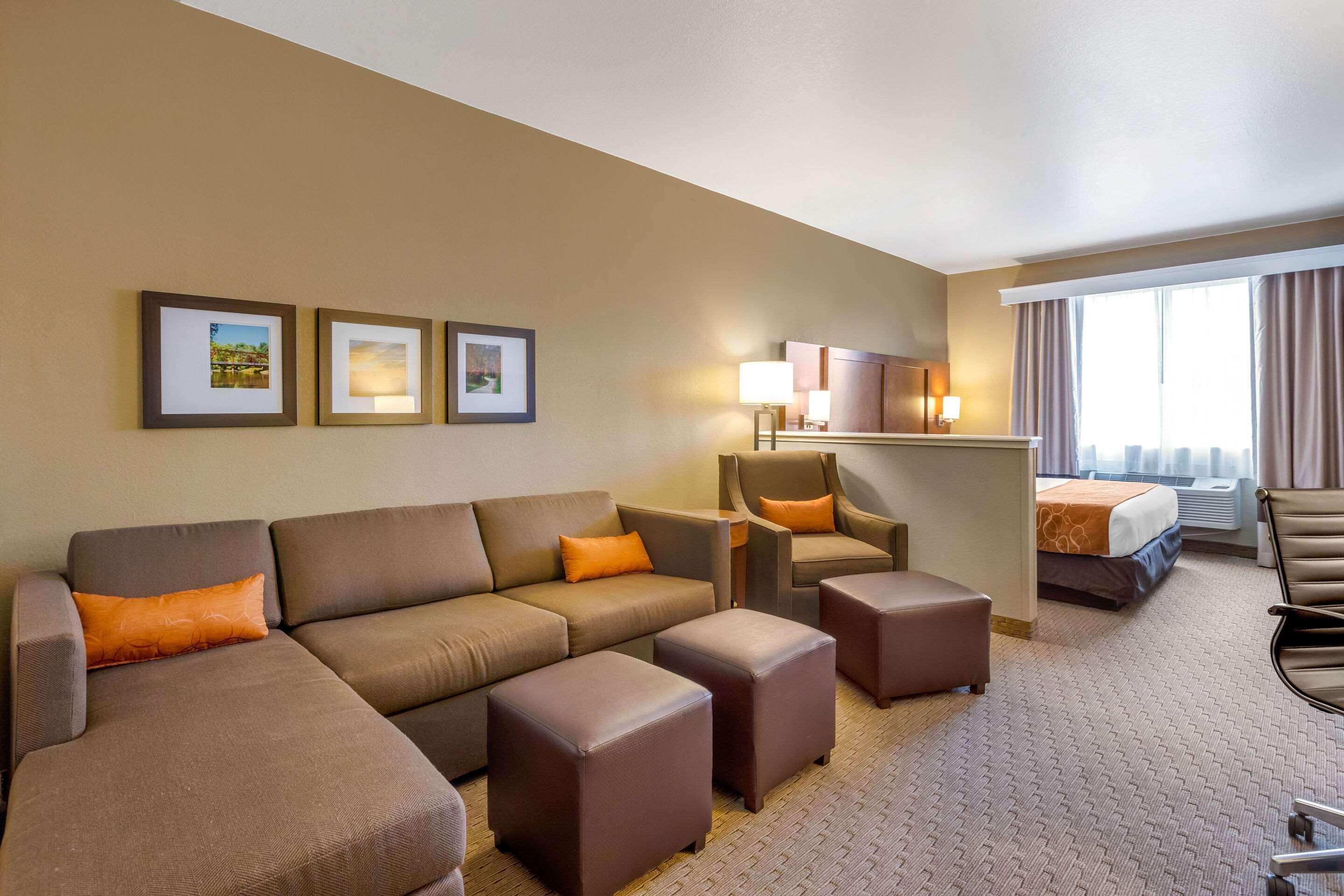 Comfort Suites ברלינגטון מראה חיצוני תמונה
