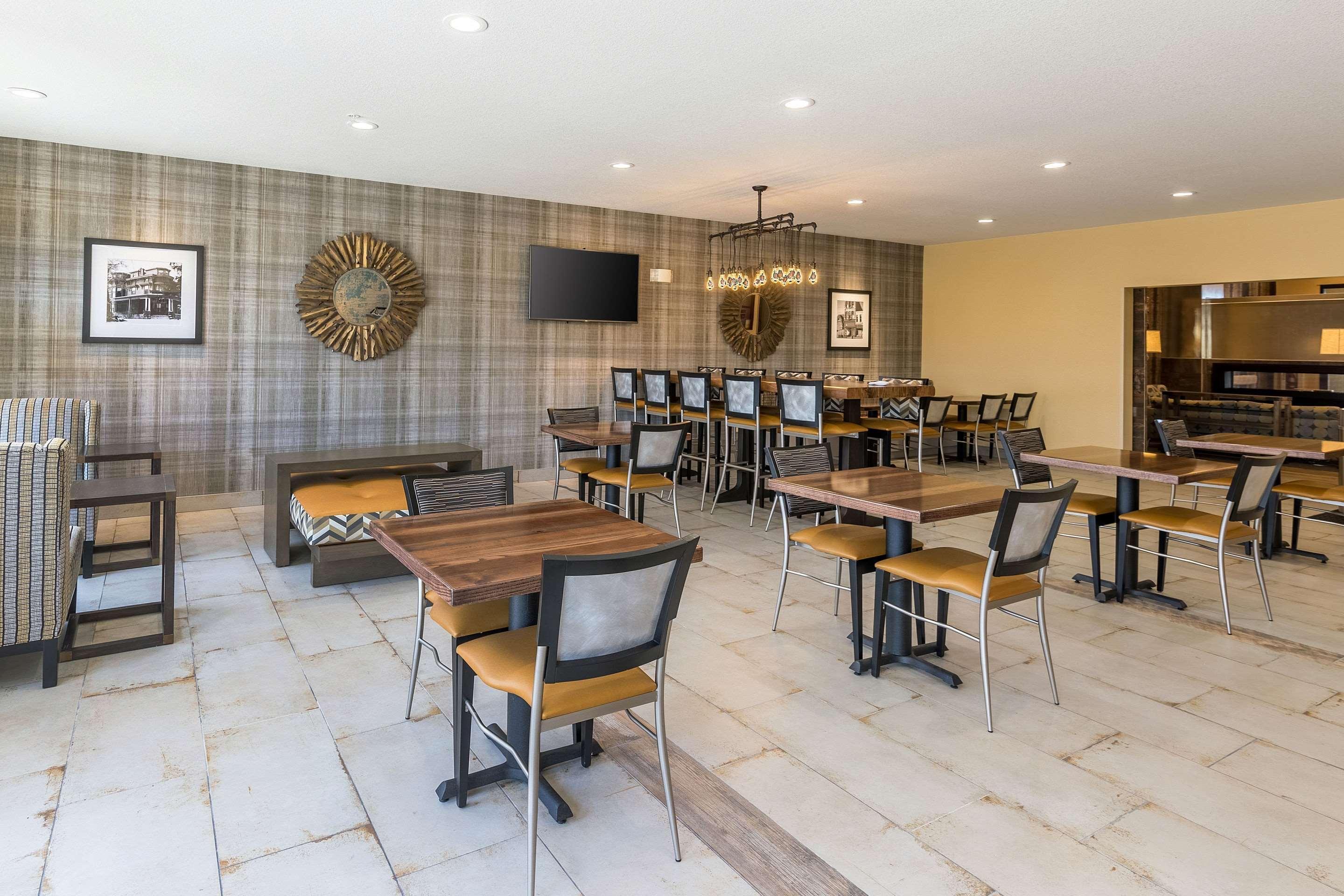 Comfort Suites ברלינגטון מראה חיצוני תמונה