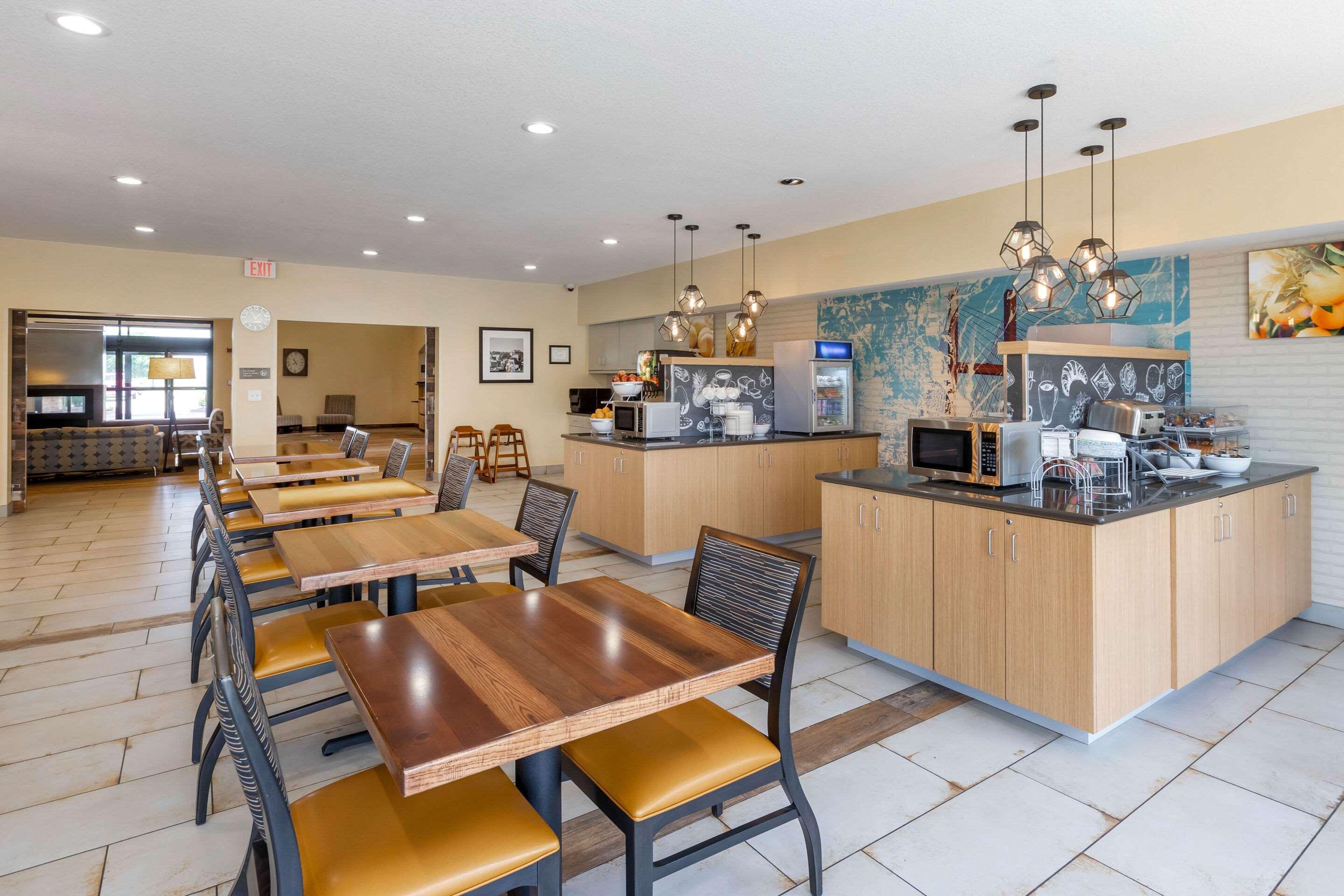 Comfort Suites ברלינגטון מראה חיצוני תמונה