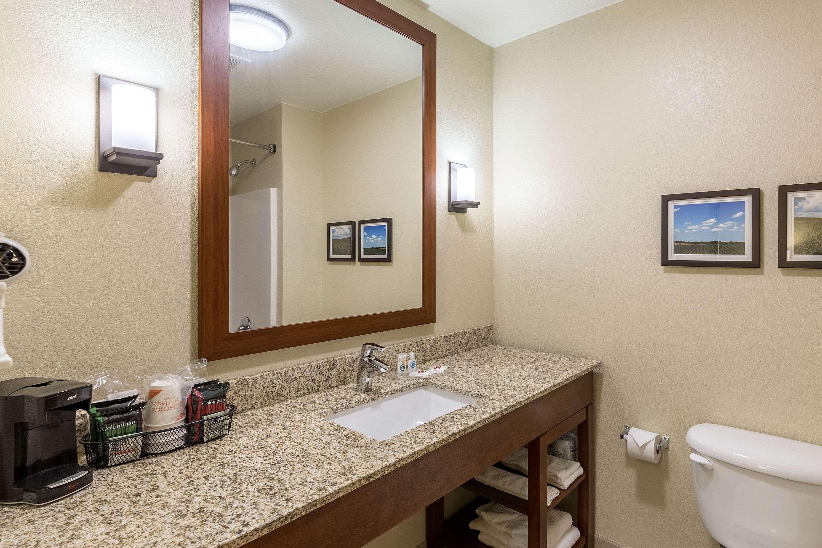 Comfort Suites ברלינגטון מראה חיצוני תמונה